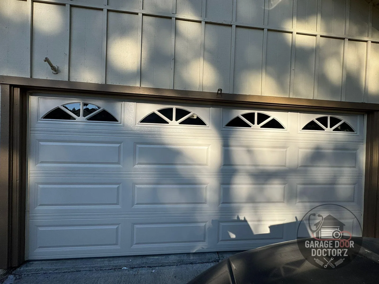 Smart LiftMaster Garage Door Opener Installation in California - Garage Door Doctor'Z